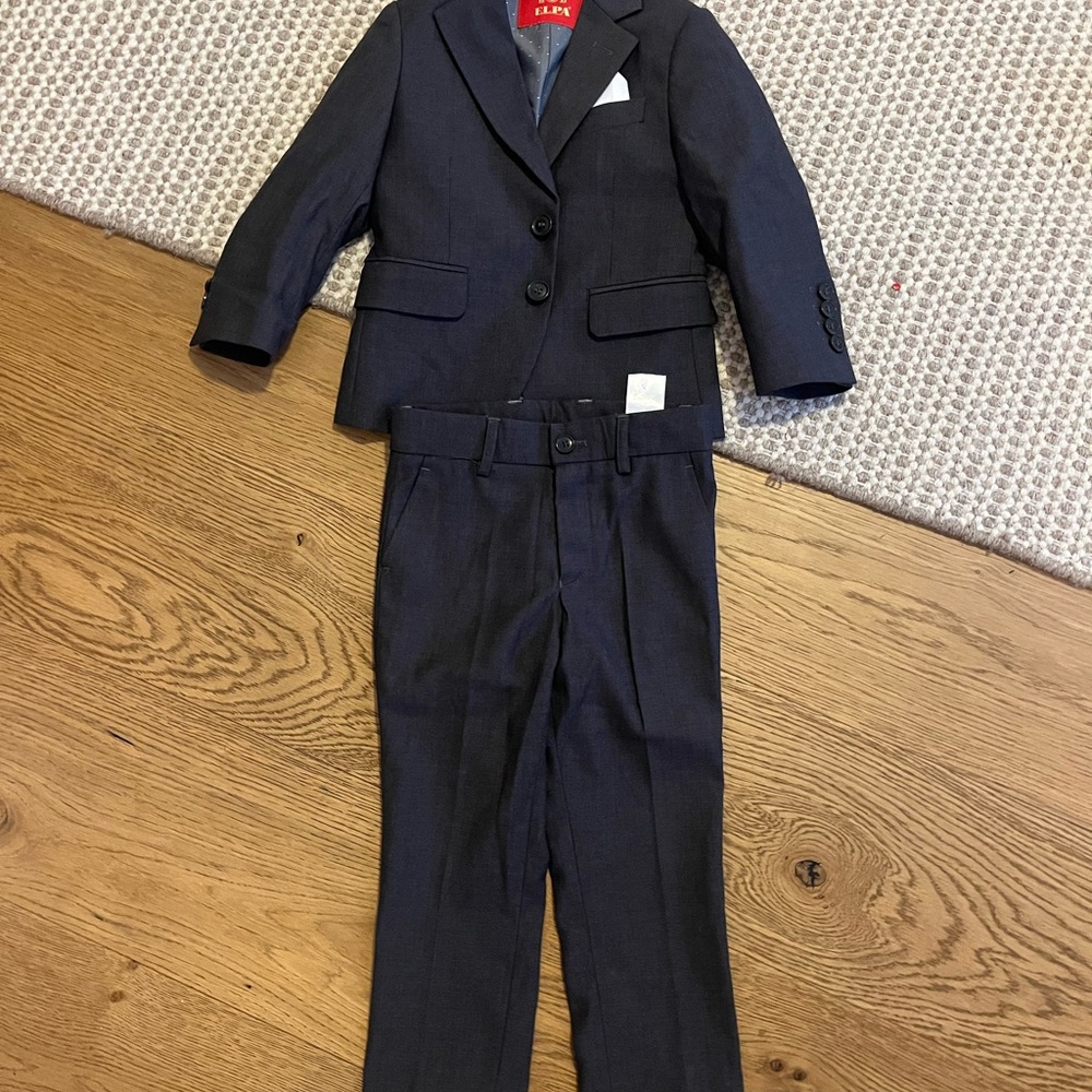 Kids Suit Size 2/3 Charcoal